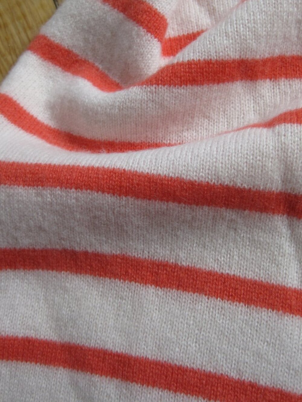 Joie Coral Pink Striped Pullover Sweater Size M 100% Cashmere Crew Neck Boxy - Picture 8 of 12